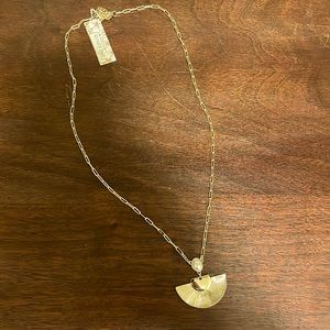 Kyoto pearl and fan necklace